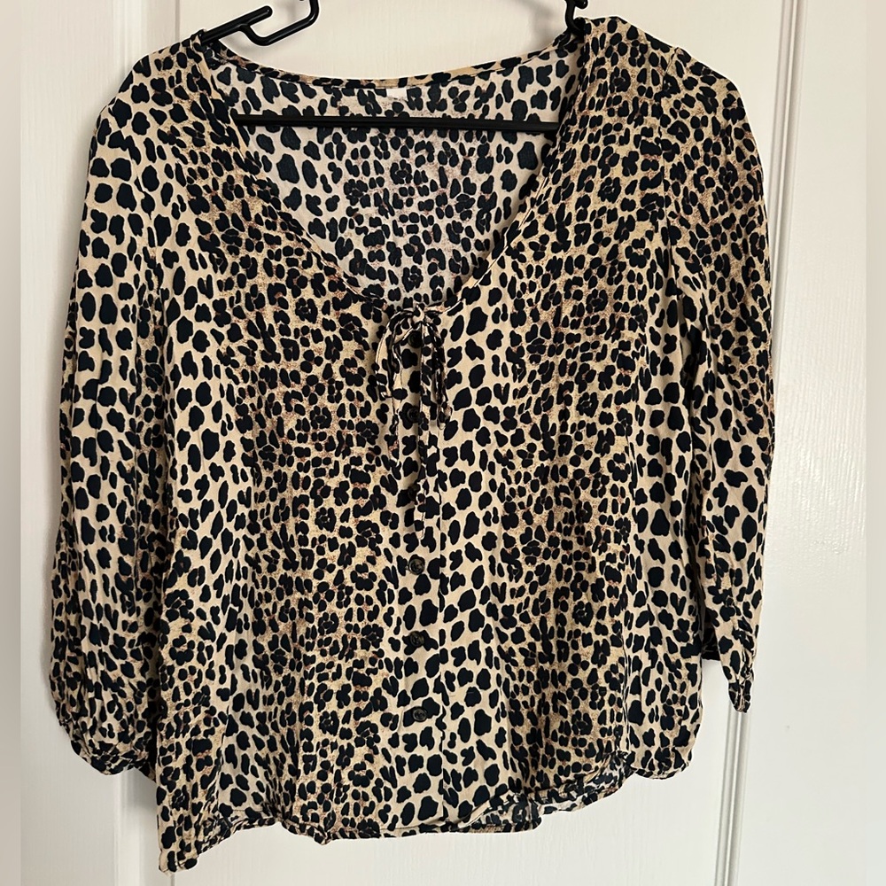 Leopard Print Button-Front Blouse with Tie Neck – Size S/M